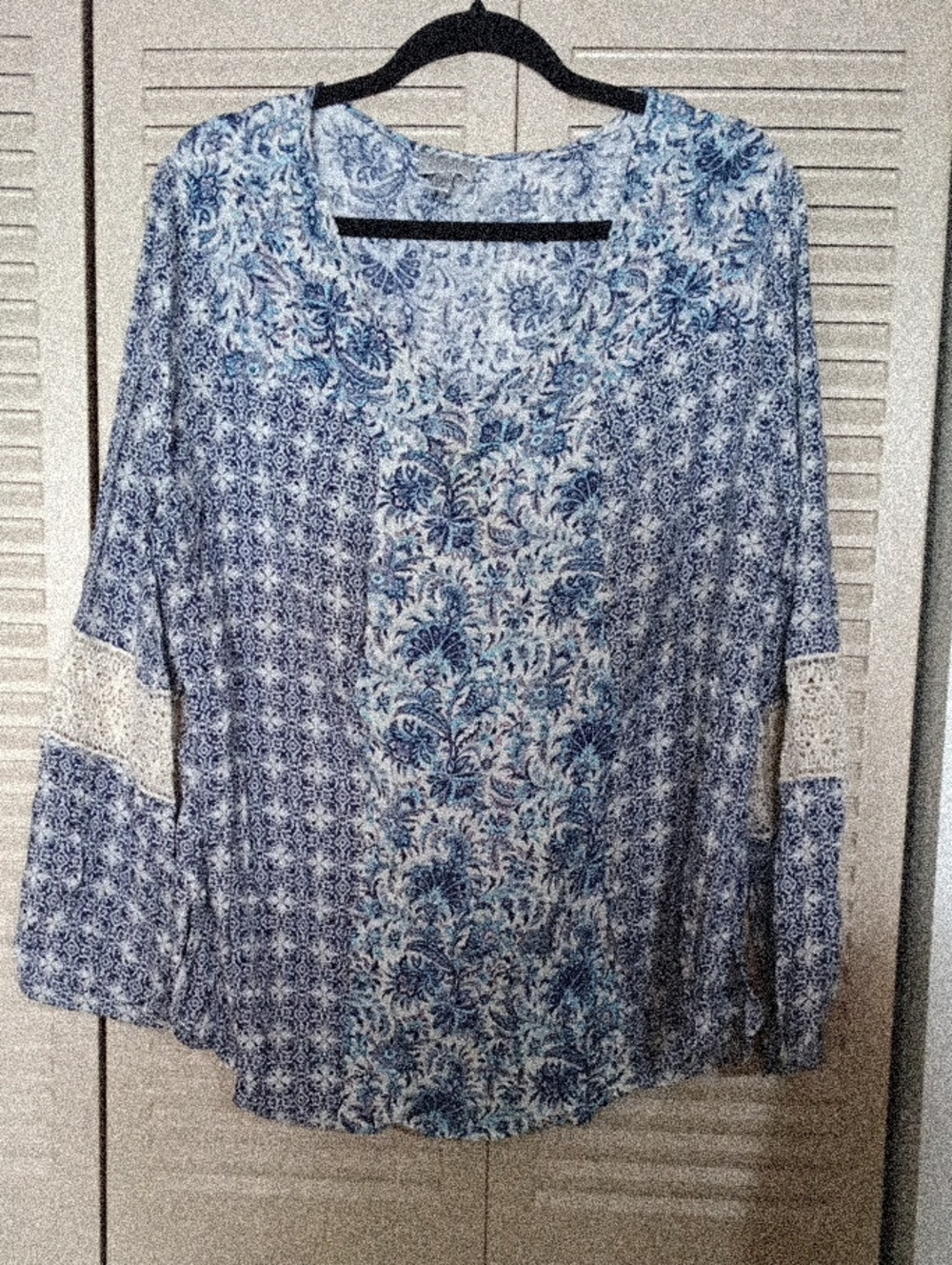 Avenue Blue Paisley Lace-Trim Tunic